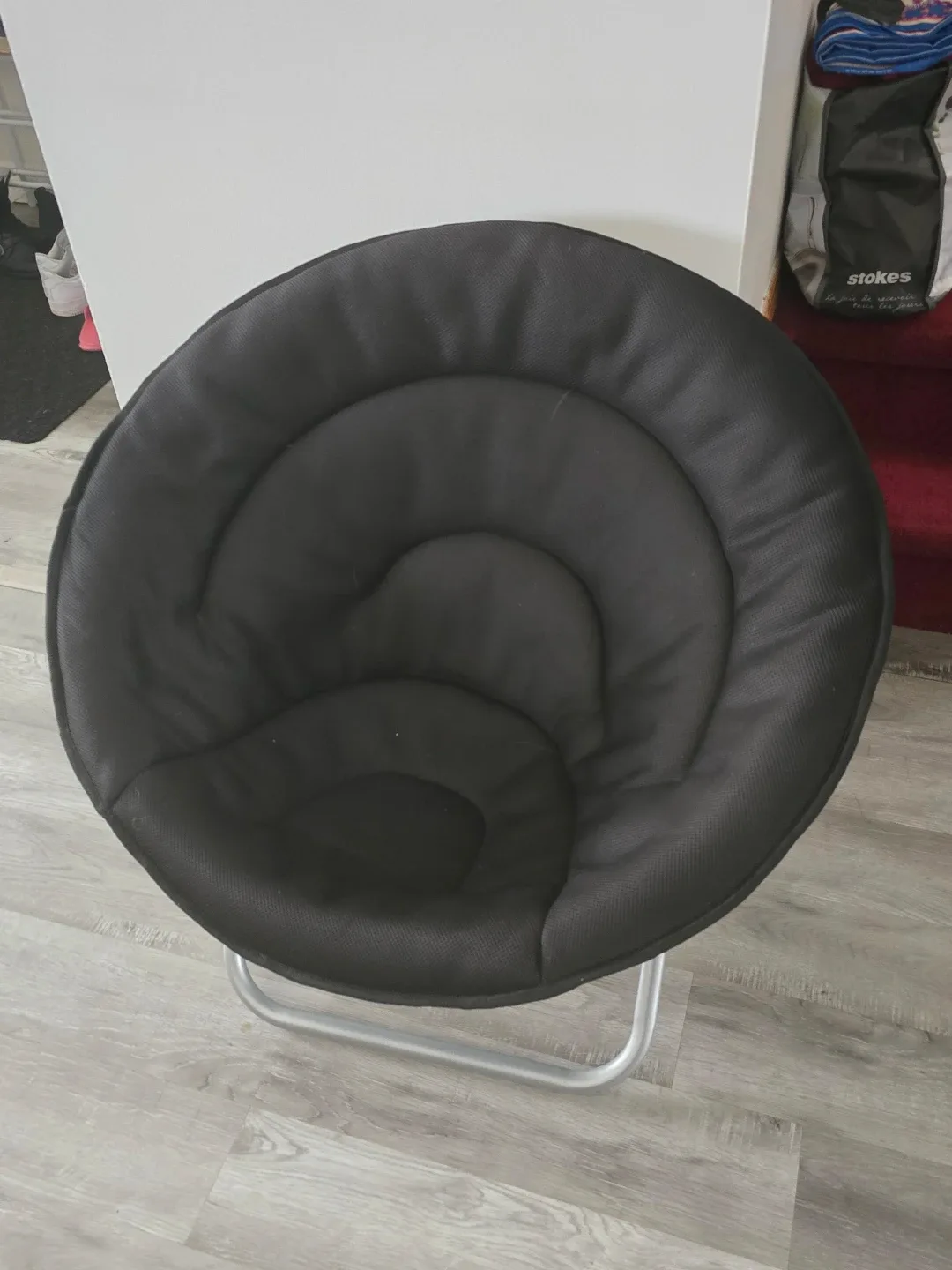 Black Saucer Chair