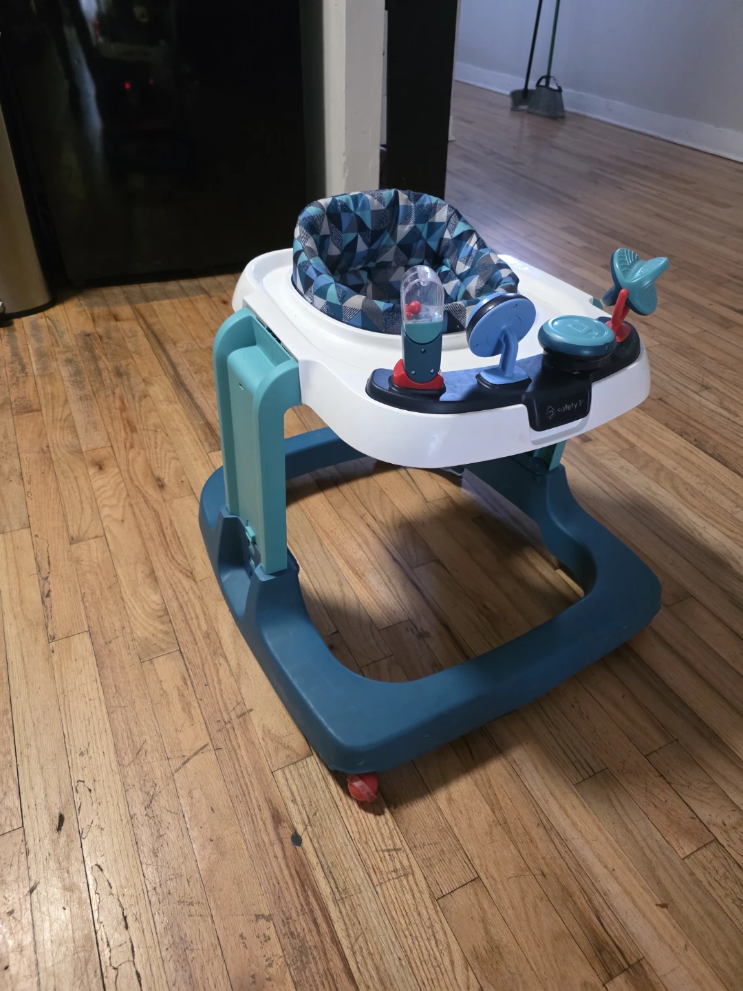 Safety 1st Baby Walker - photo 3