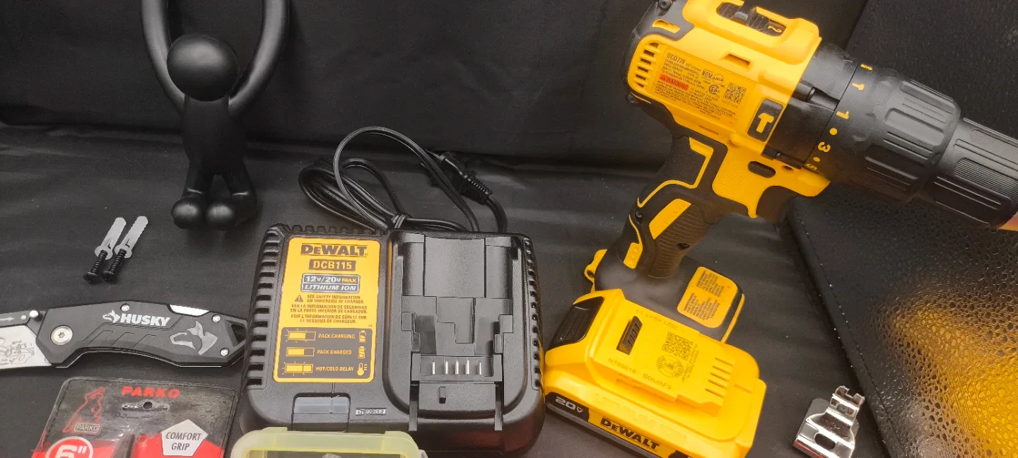 DeWalt Cordless Drill Kit w/ Charger & Accessories image indicator(3)