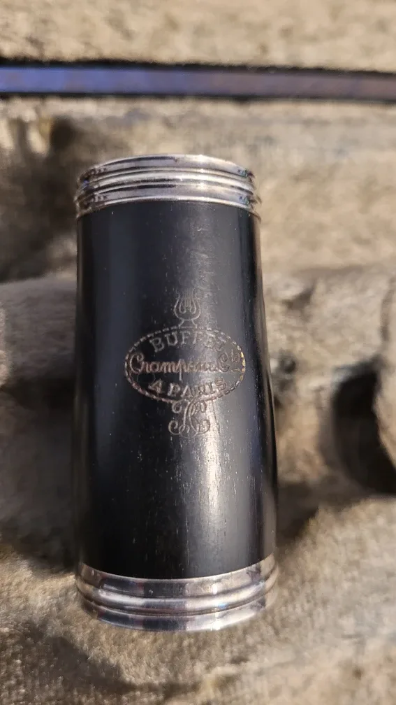 Buffet Crampon Paris E11 Clarinet with Case image indicator(3)