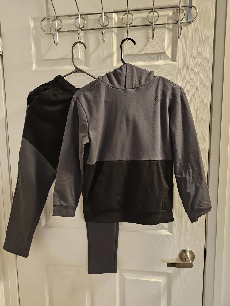 Boys' Two-Tone Grey & Black Hoodie & Pants Set
