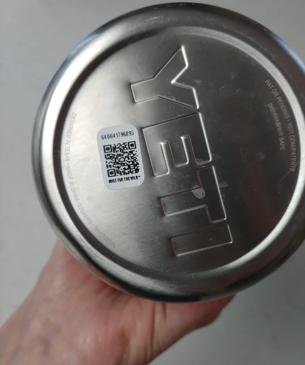 YETI Rambler Bottle (36oz) image indicator(3)