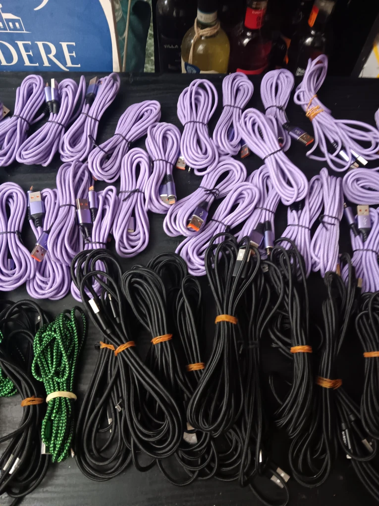 10FT Iphone Charging Cables (EACH) - photo 2
