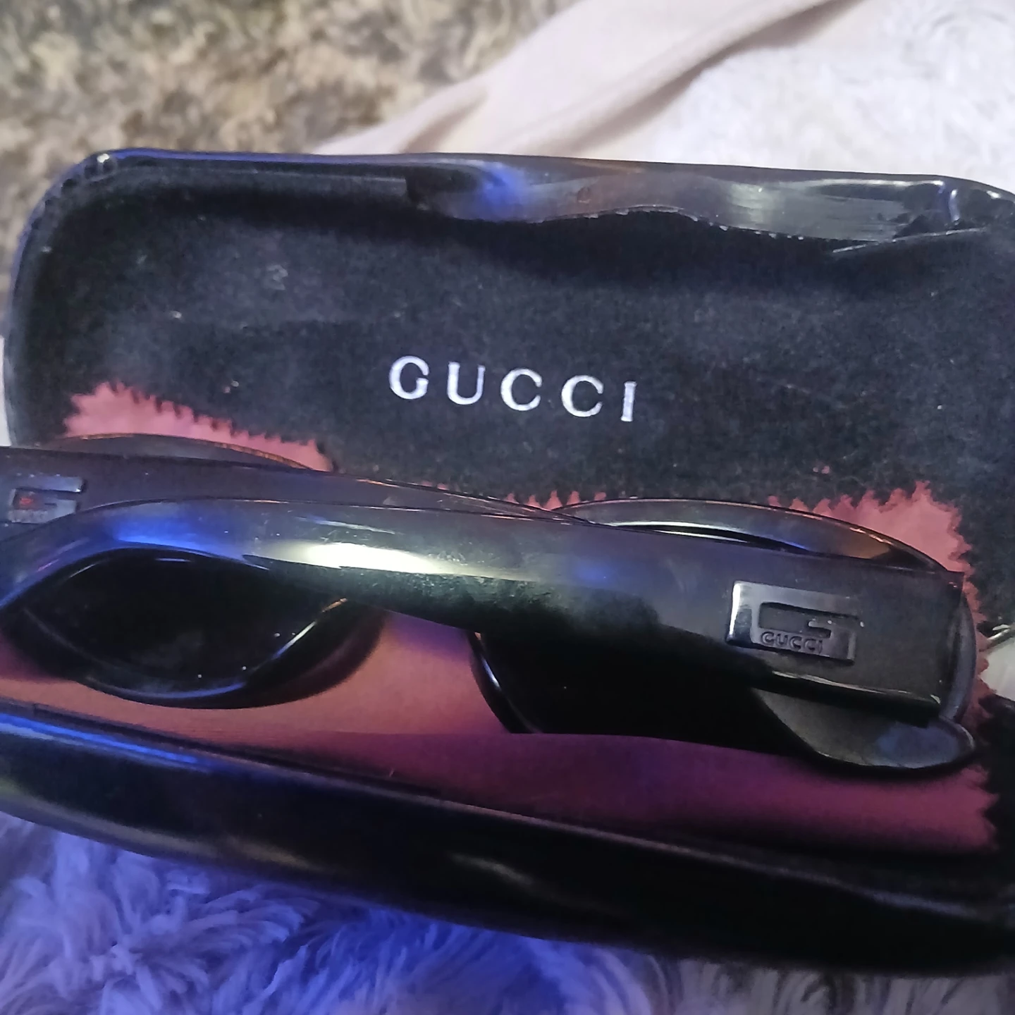 Gucci Sunglasses with Case - photo 3
