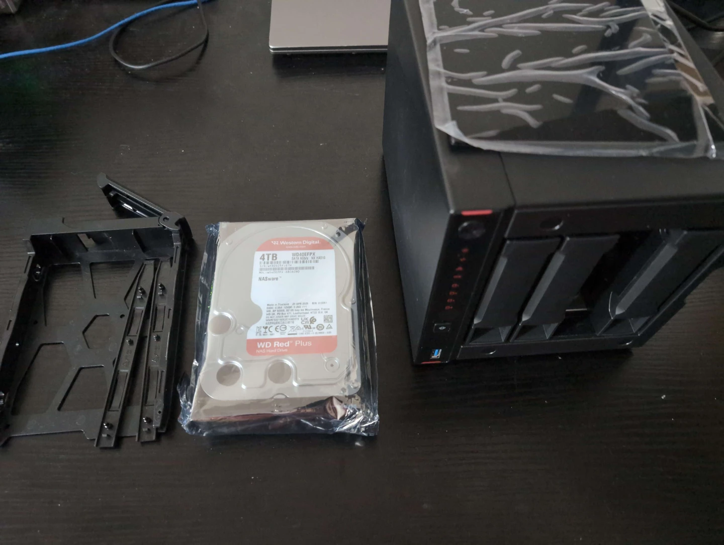Asustor 4-Bay NAS with 3 x 4TB WD Red Drives (Raid 5)