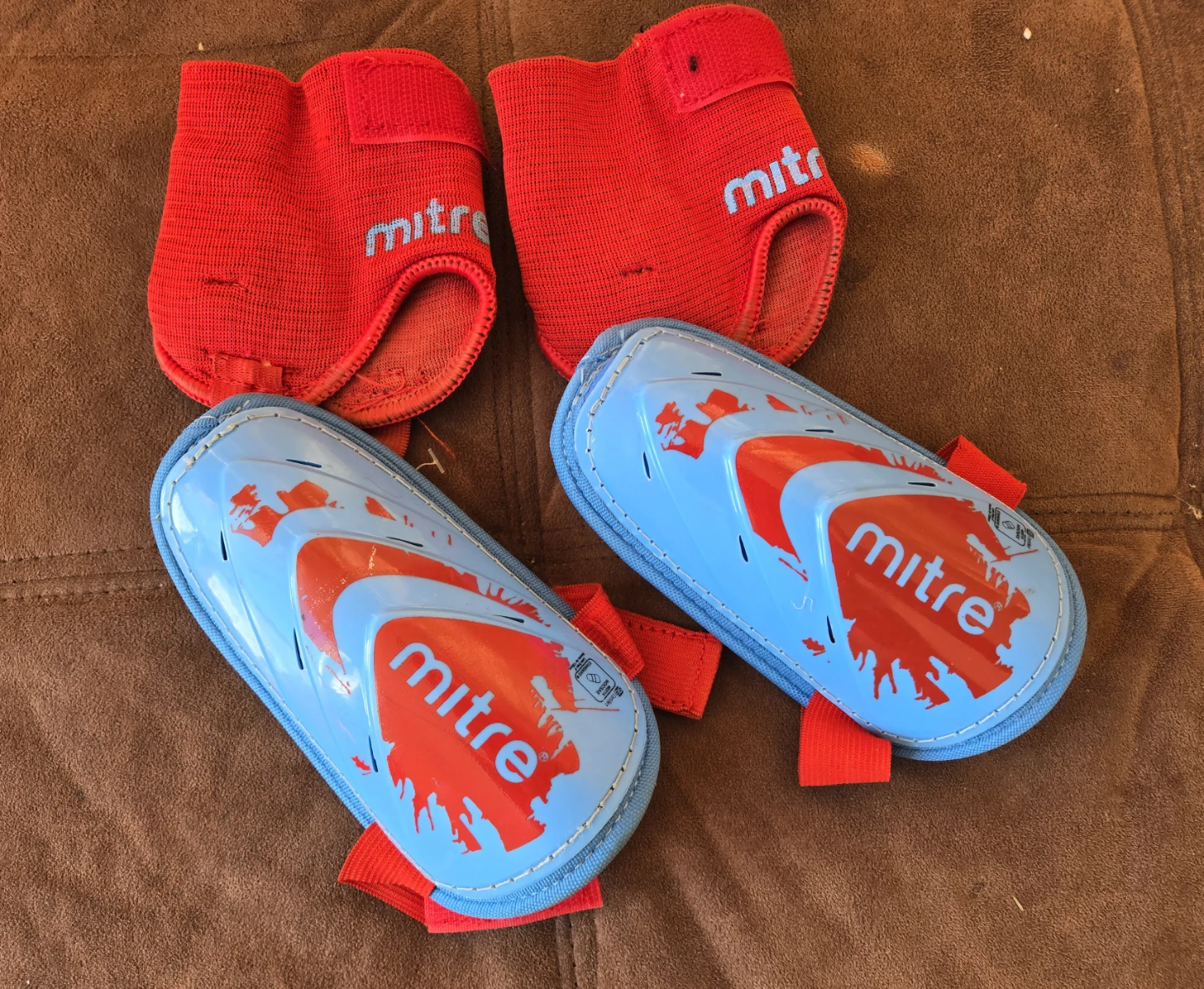 Mitre Pads