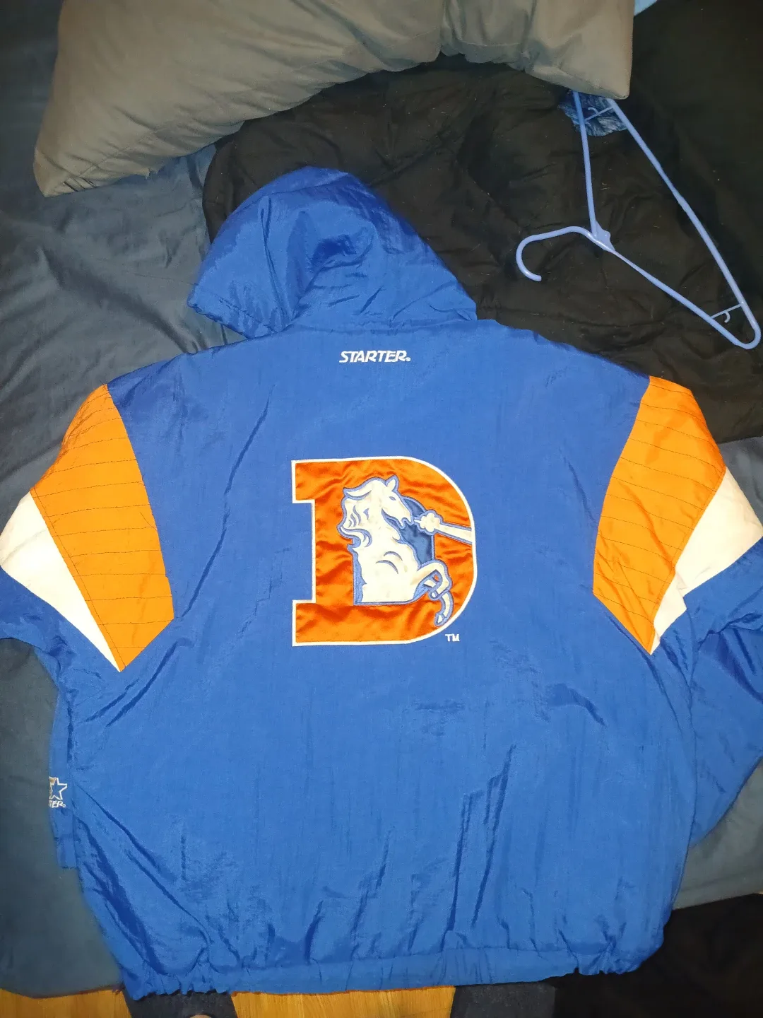 Starter Broncos NFL Pullover Jacket