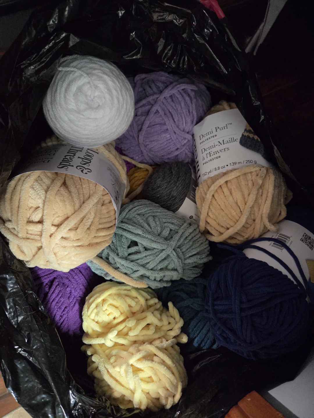 Yarn Lot - Bernat, Loops & Threads - photo 3