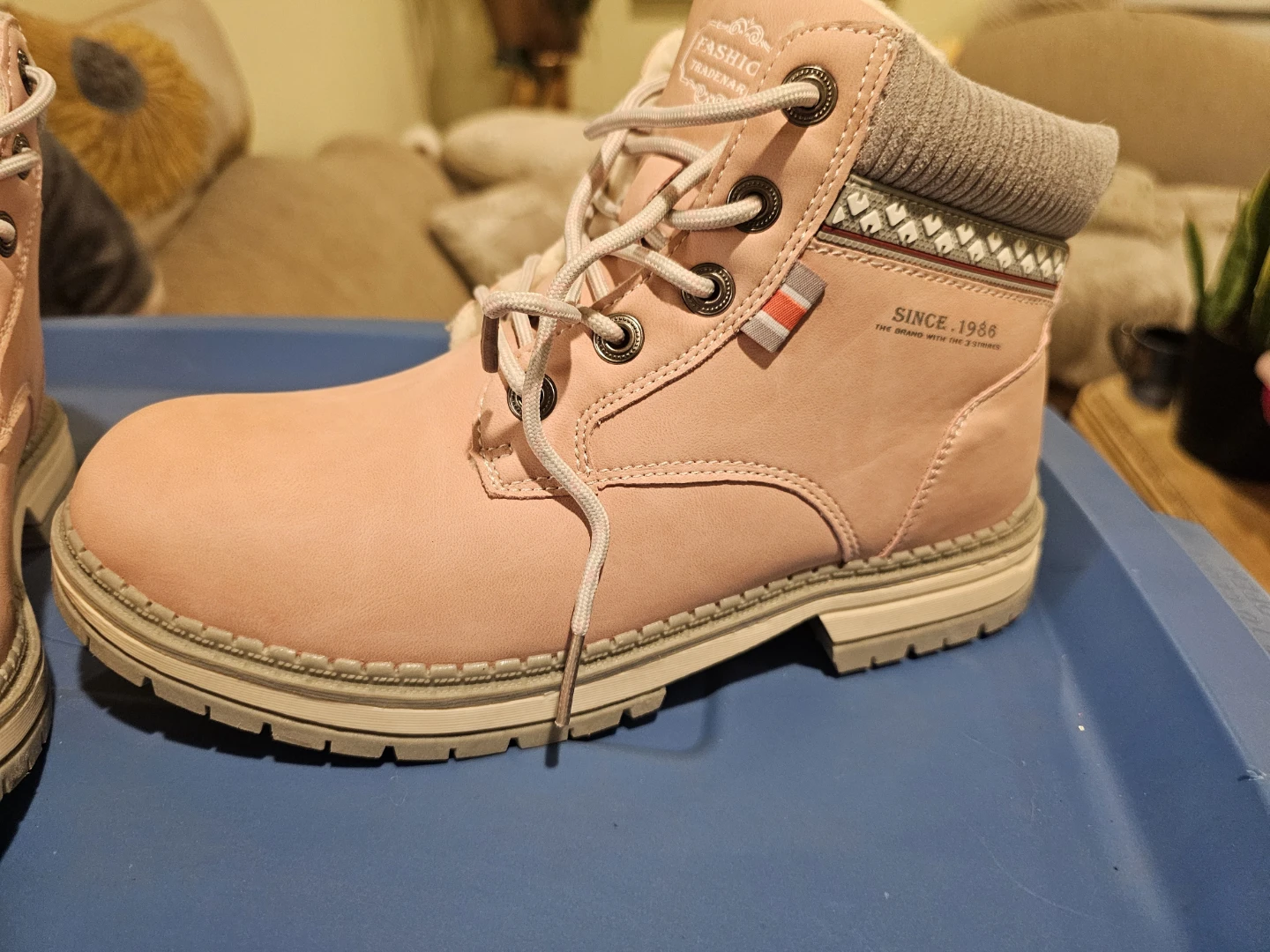 Pink Fashion Trademark Winter Boots size 9 - photo 5