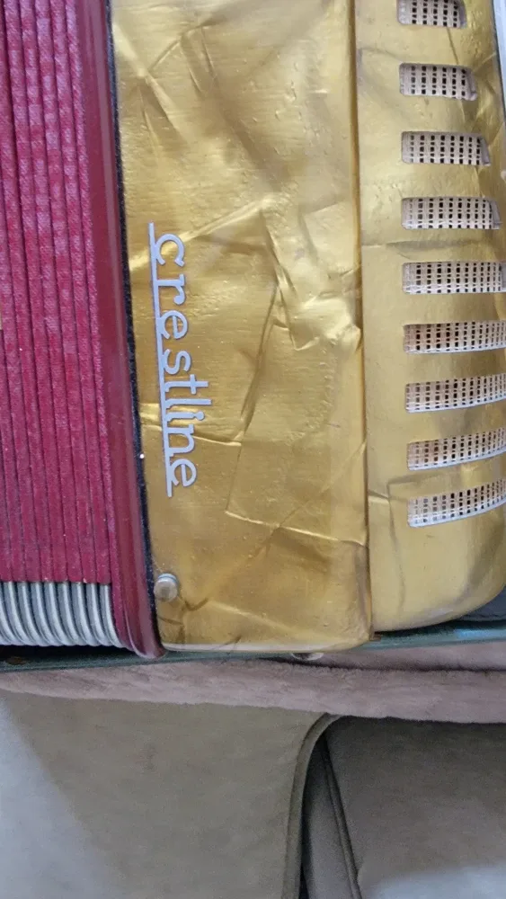 Castelfidardo Crestline Accordion Model 411M image indicator(2)