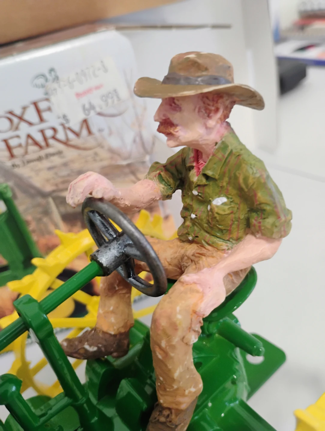 John Deere Model A Tractor Figurine - photo 5