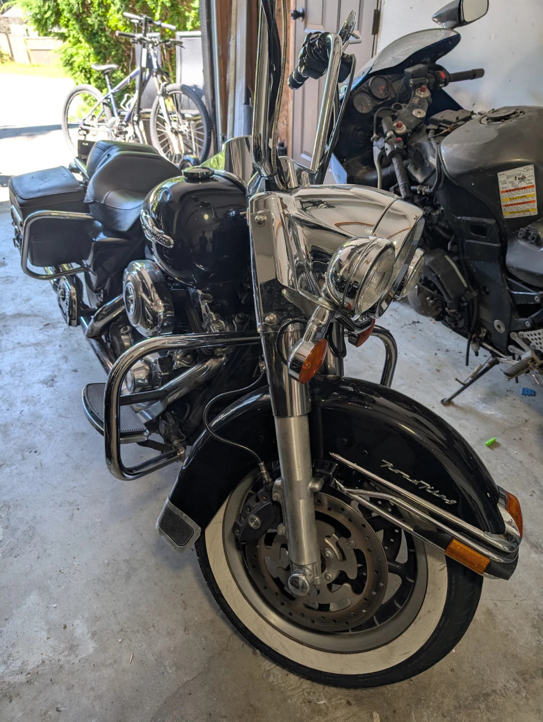 Harley-Davidson Road King Motorcycle - photo 3