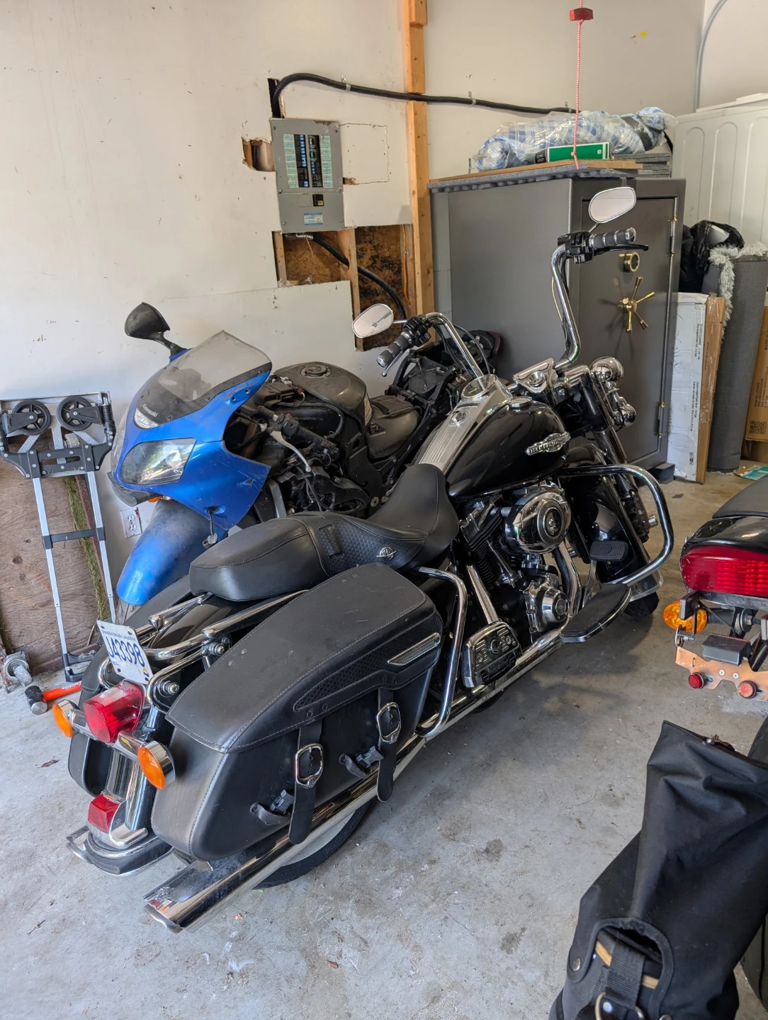 Harley-Davidson Road King Motorcycle - photo 5