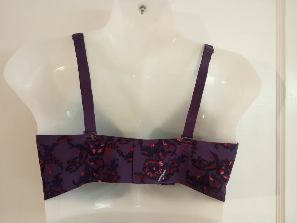 #Cleanout NWOT Knix Evolution Bra Size 4 image indicator(3)