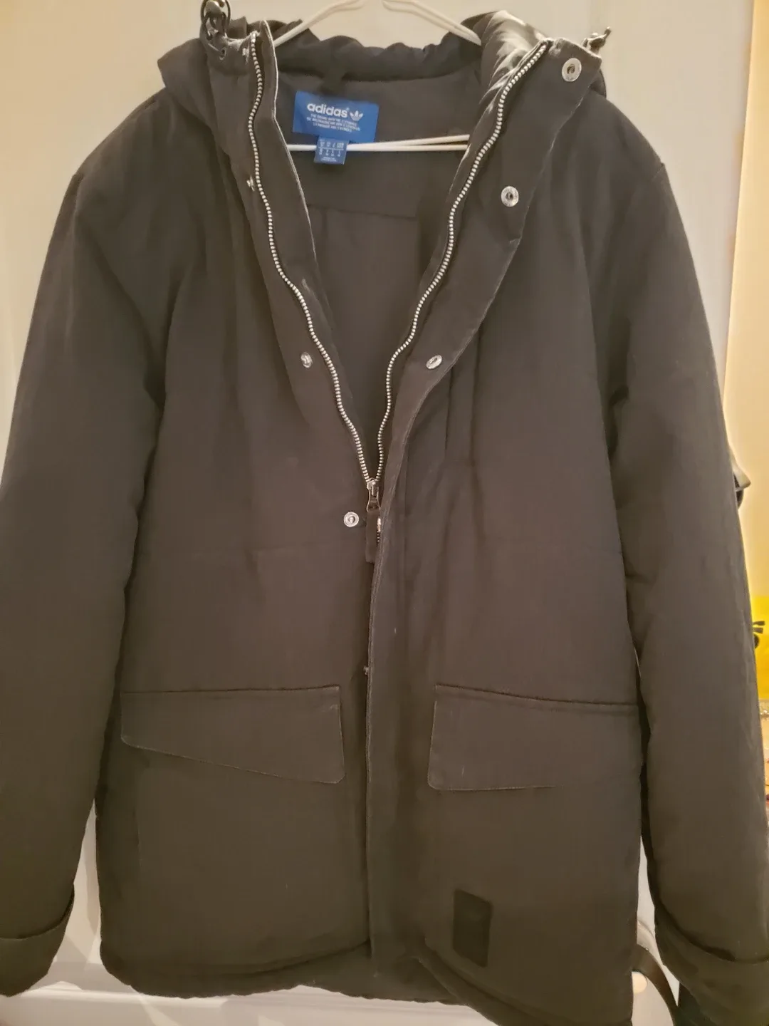 Adidas Black Padded Jacket - Size M image indicator(2)