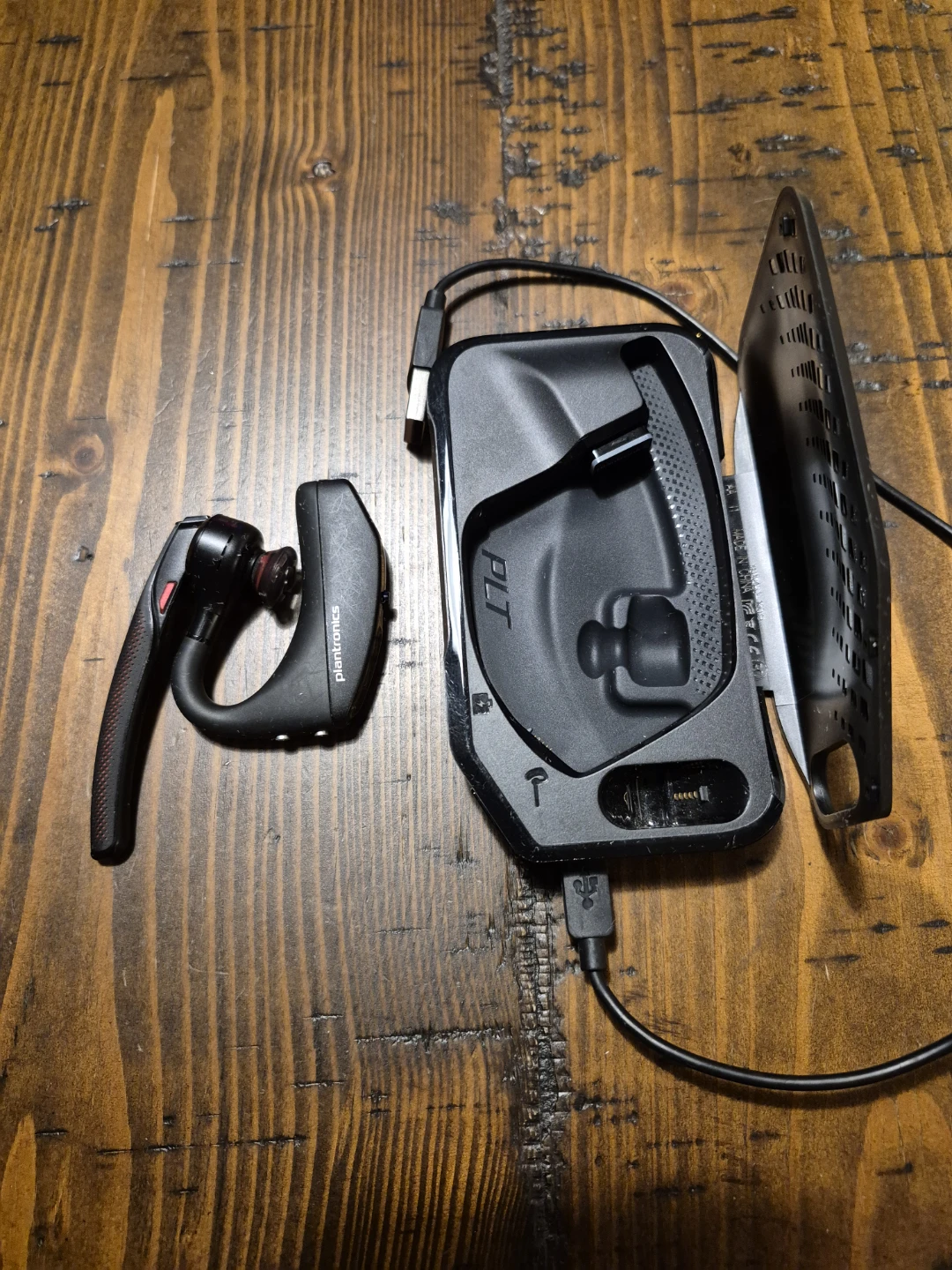 Plantronics Voyager 5200 UC Bluetooth Headset - photo 2