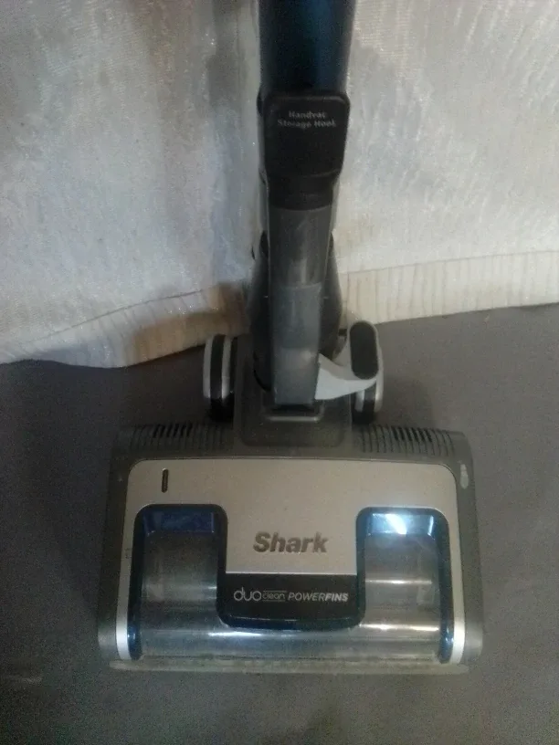 Shark DuoClean PowerFins Vacuum image indicator(3)