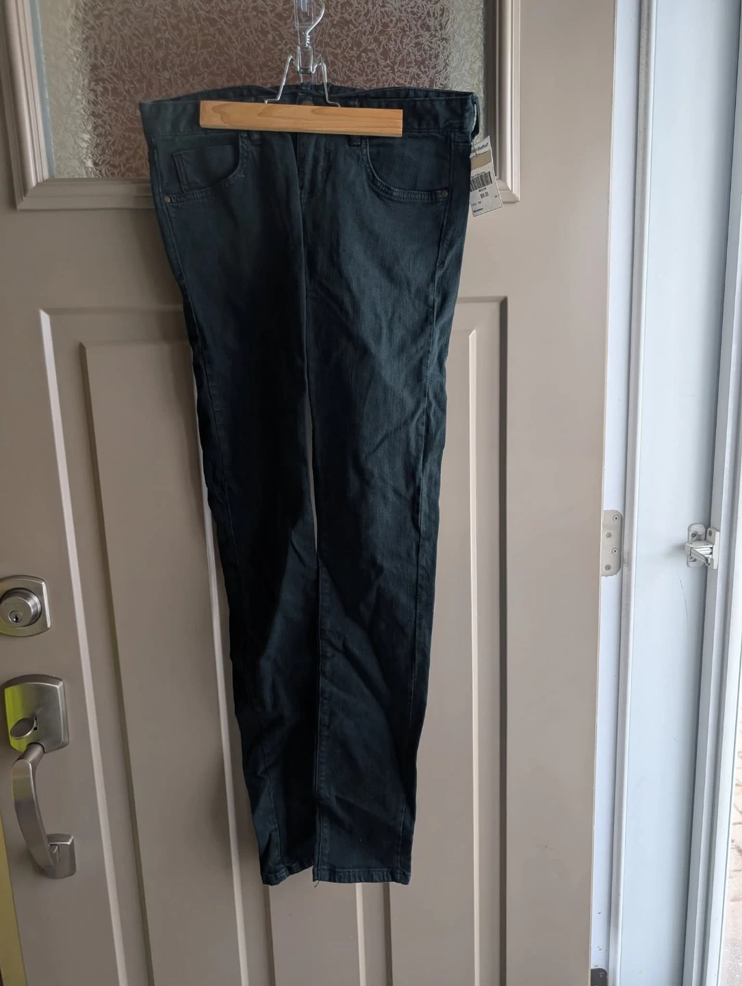 Womens sz 28 jeans $5 each - photo 2