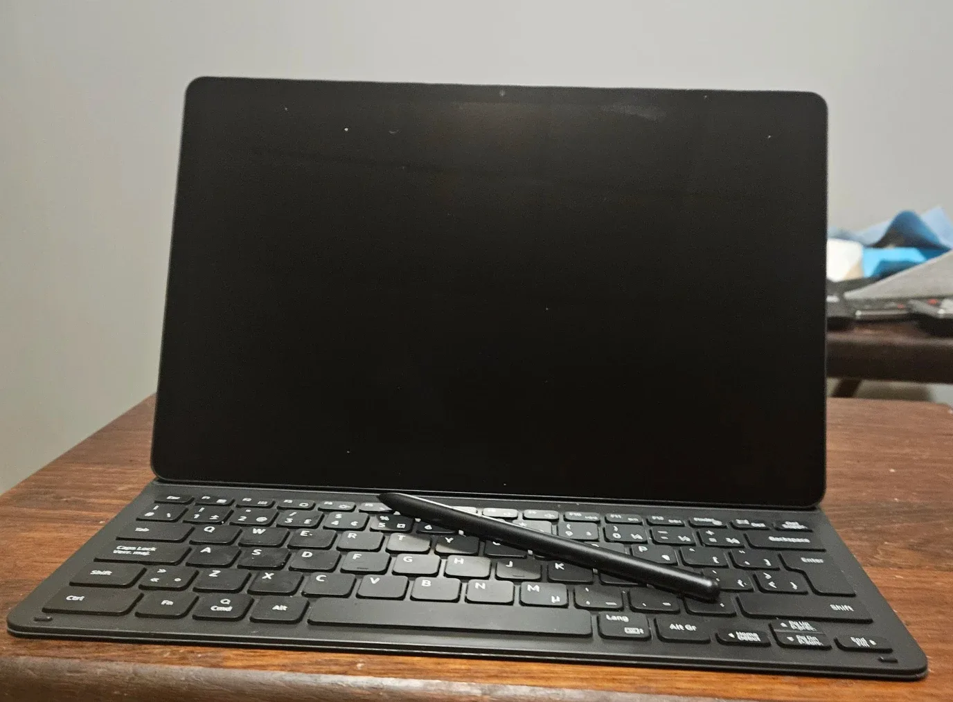 Samsung Galaxy Tab S7 FE - Like New!