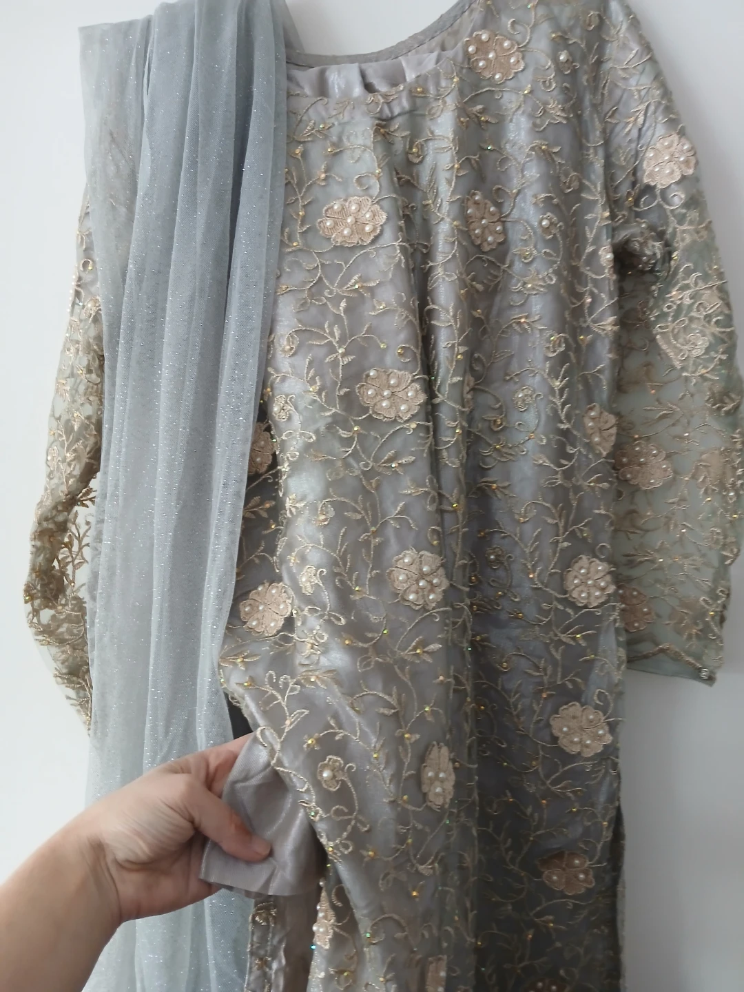 Embroidered Shalwar Kameez Suit - photo 2