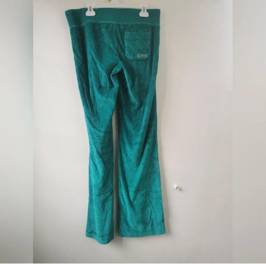 Womens sz med Guess pants - photo 2