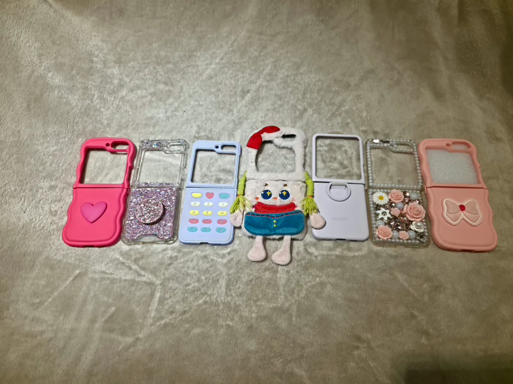 Samsung Galaxy Z Flip 5 5G phone cases image indicator(2)