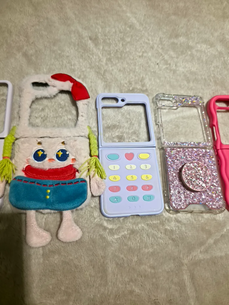 Samsung Galaxy Z Flip 5 5G phone cases image indicator(4)