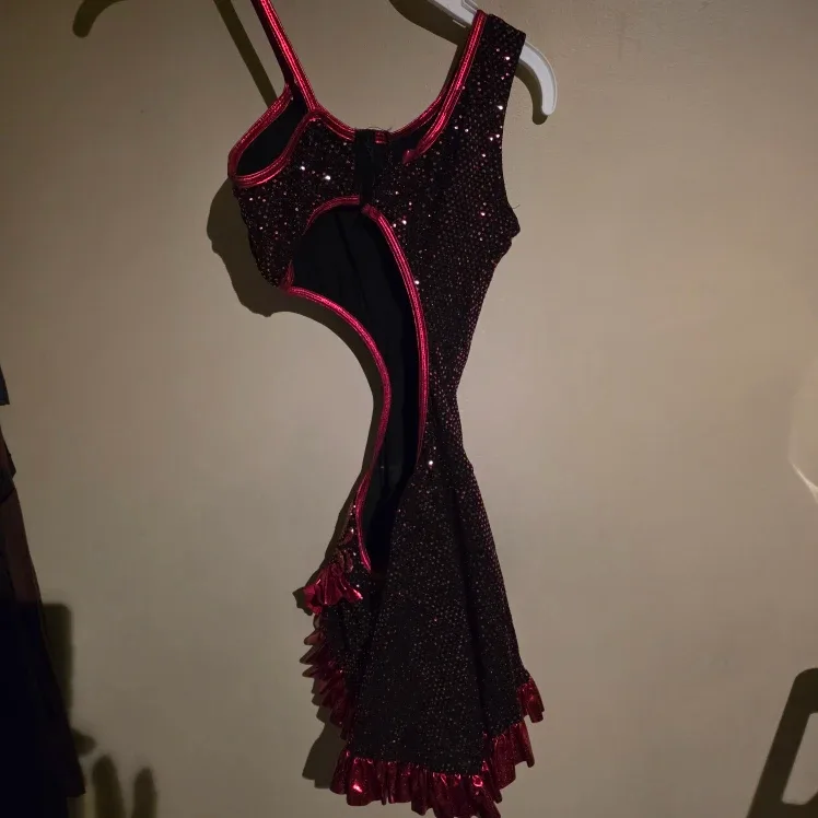 Dance Costume - Black and Red image indicator(2)