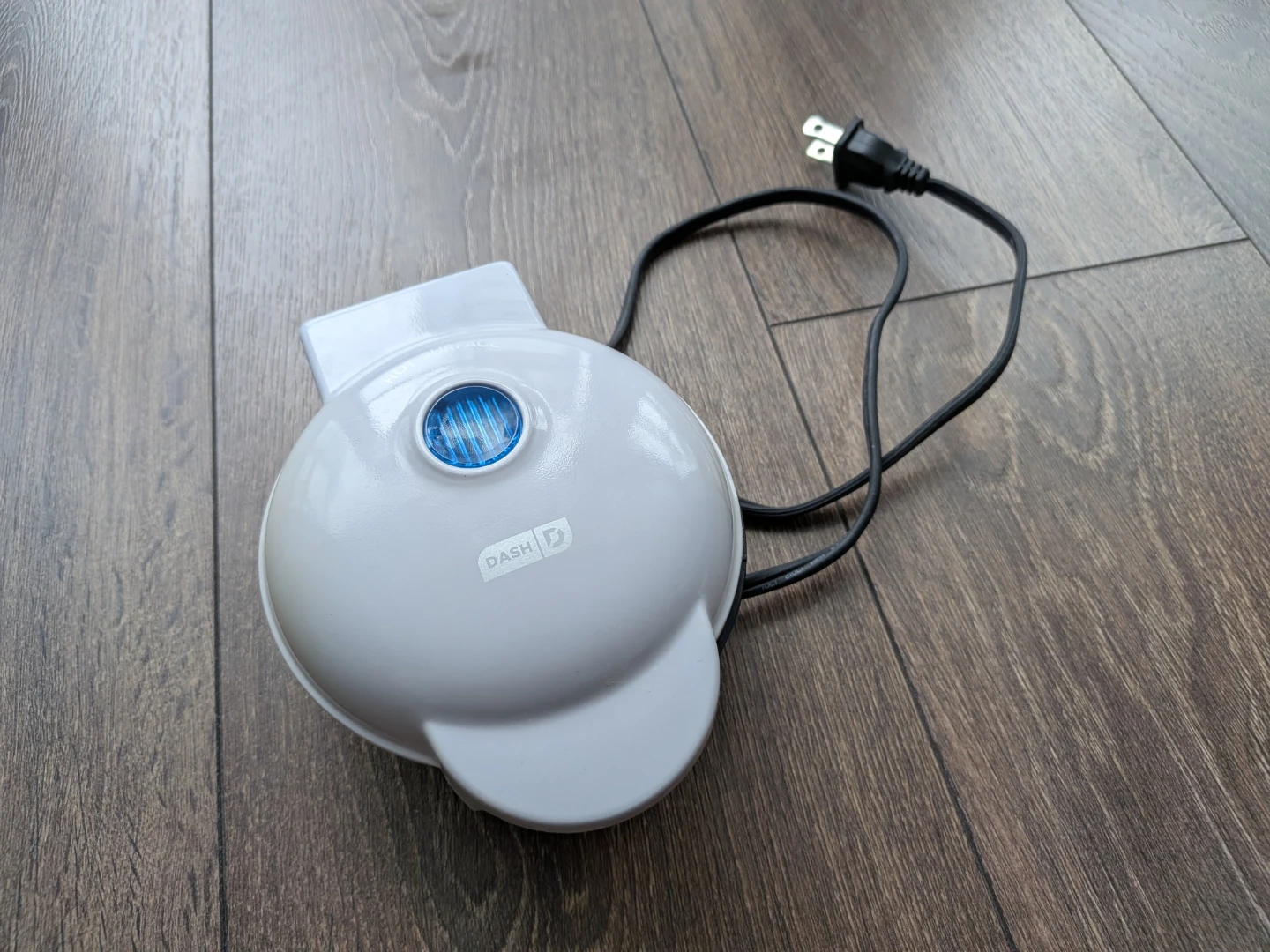 Dash Mini Waffle Maker - photo 2