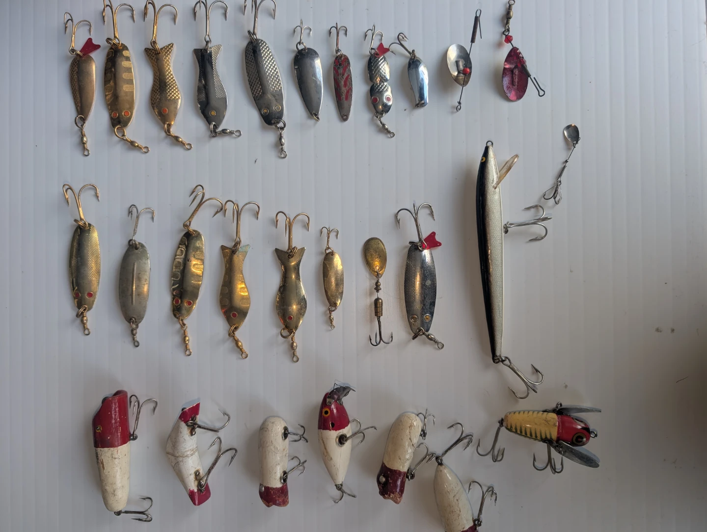 Fishing Lure Lot - Assorted Styles antique and gold-plated - photo 5