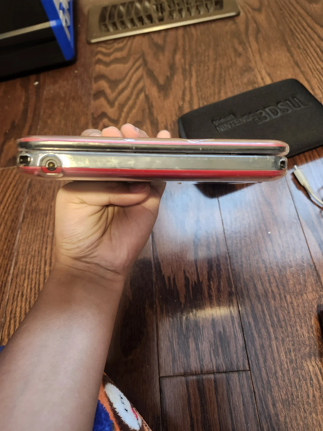 Nintendo 3DS XL Red with Charger - photo 3