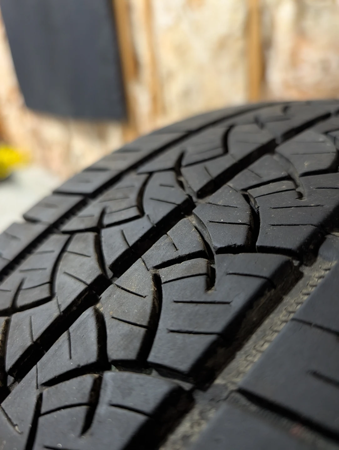 (1)-225/55R19 Continental True Contact All Season Tire - photo 4