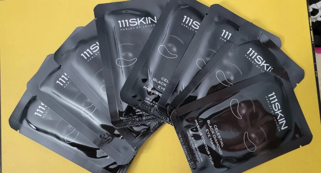 111SKIN Celestial Black Diamond Eye Mask
