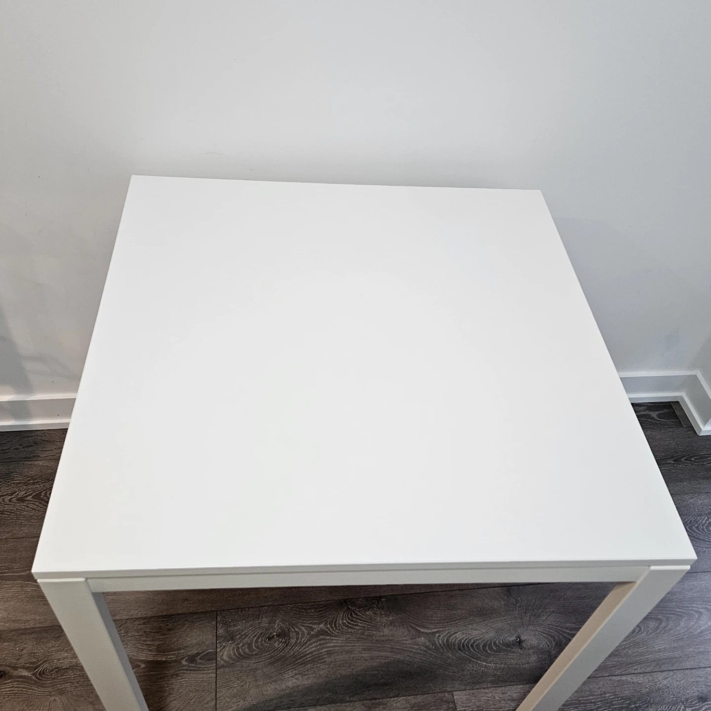 IKEA VIHALS White Table