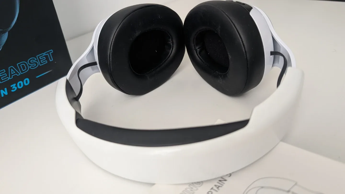 G-Lab Captain 300 Gaming Headset - White image indicator(10)