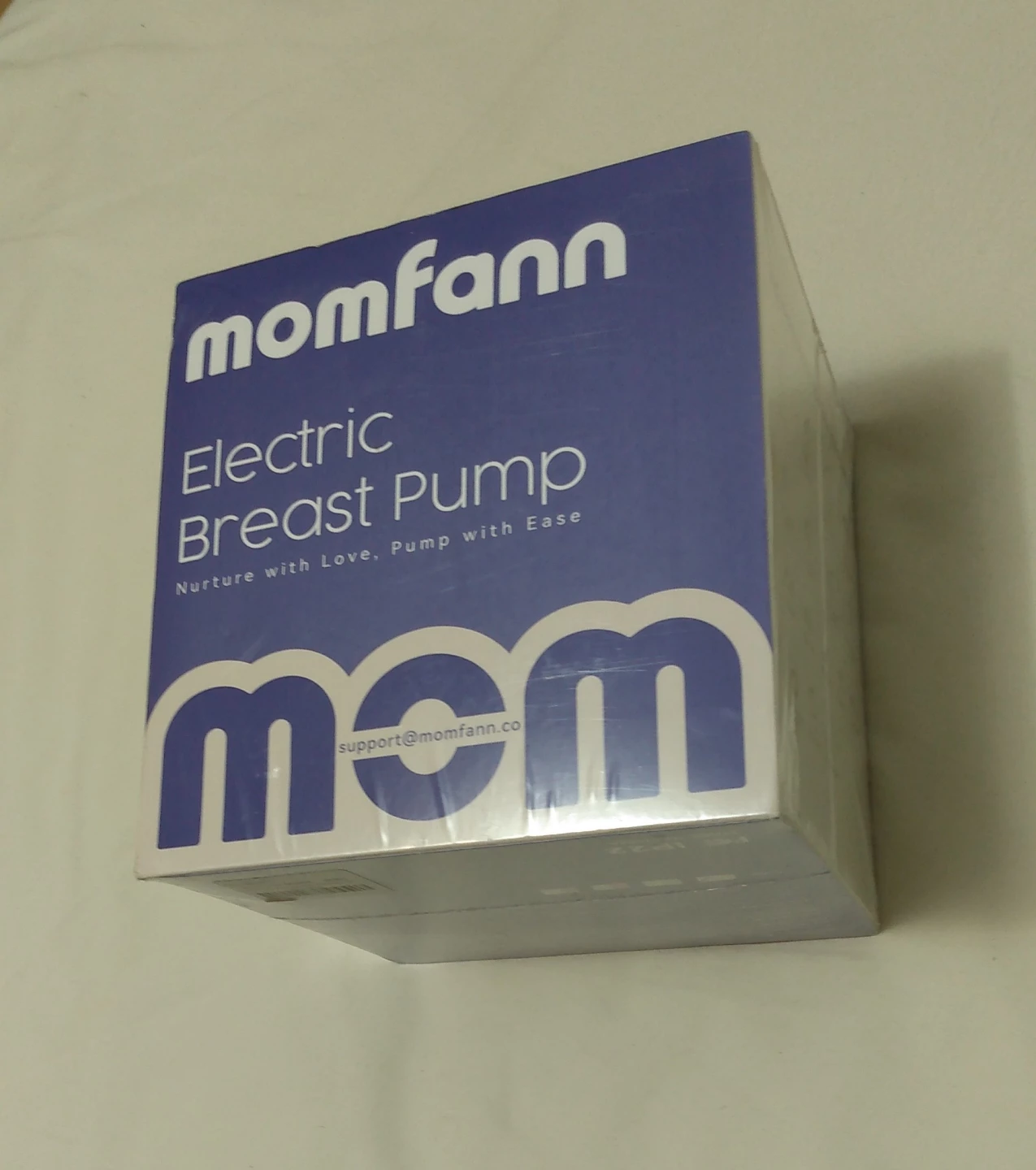 Momfann Electric Breast Pump - New in Box