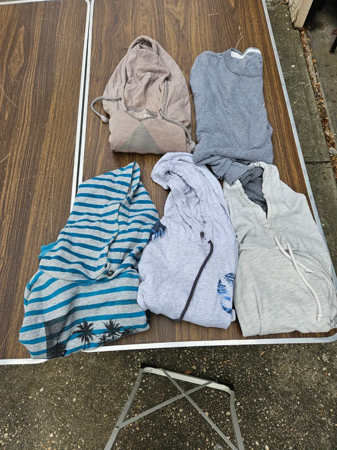 26 pants and shirts size small and 1 suit 2 jackets image indicator(4)