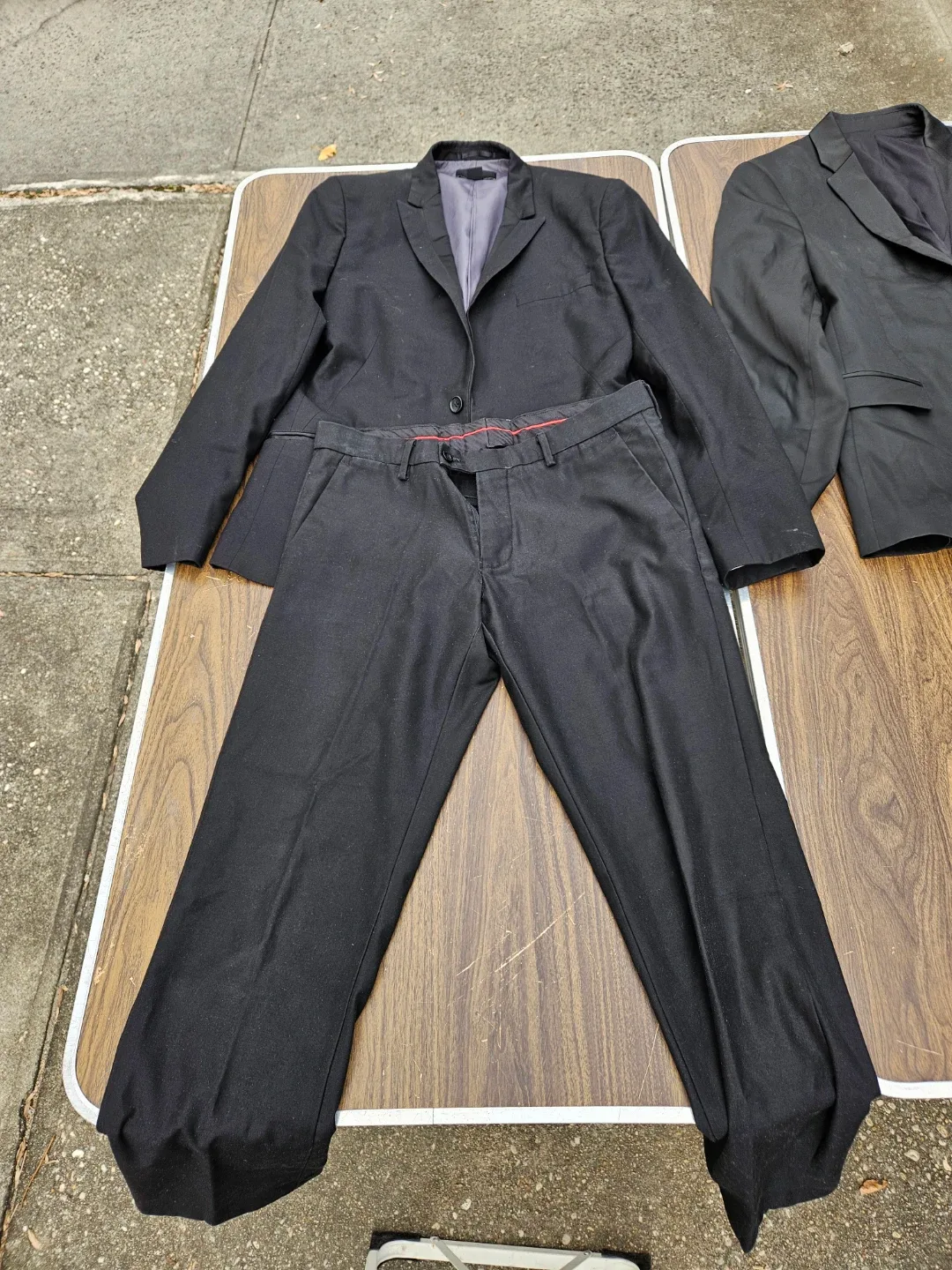 26 pants and shirts size small and 1 suit 2 jackets image indicator(5)