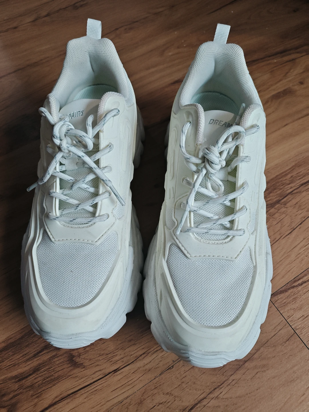 Women's Pairs in Dream White Sneakers, size 8