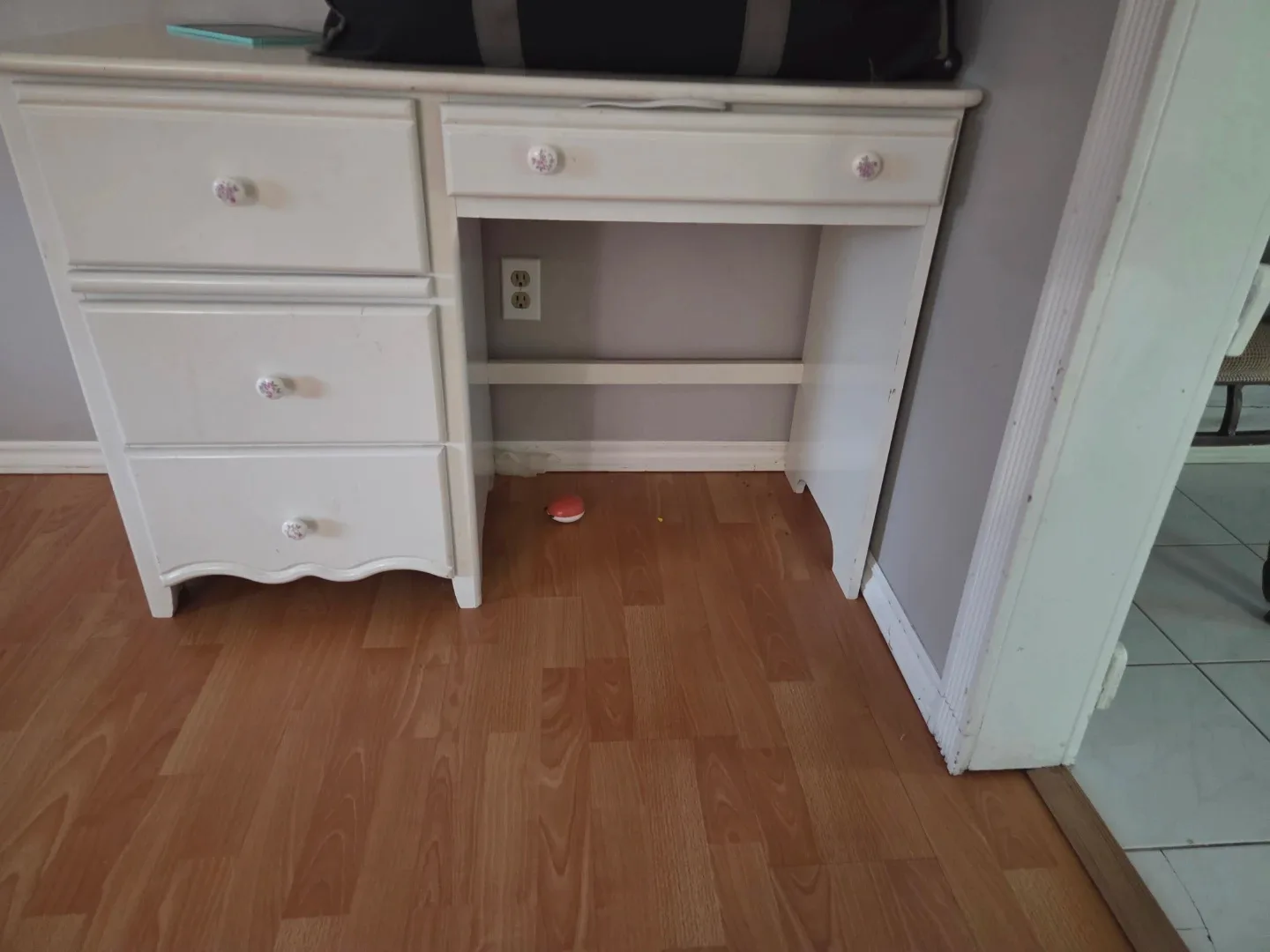 White Vanity Desk with Drawers