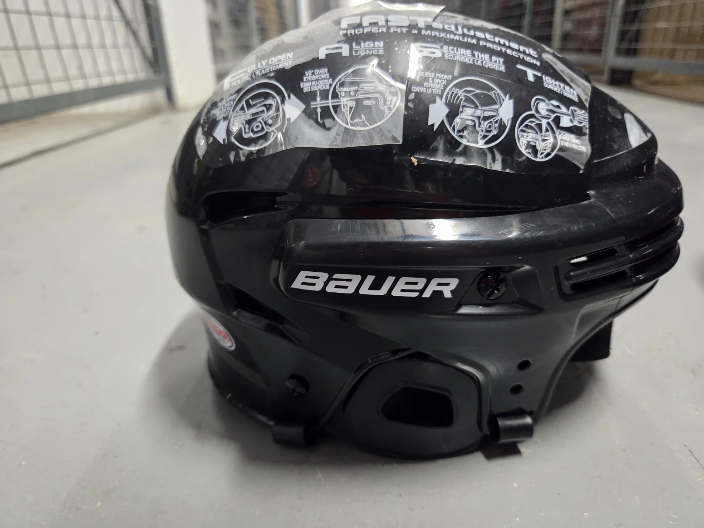 Bauer Hockey Helmet - BHH2100L - Size Large - photo 3