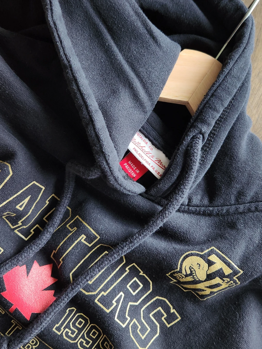 Mitchell & Ness Raptors Hoodie (size M / Men) - photo 2