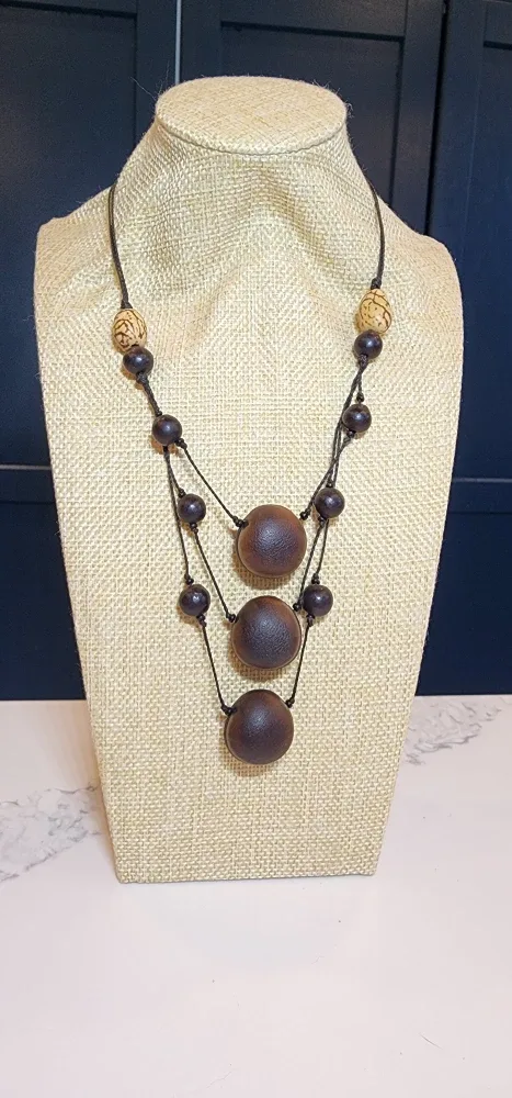 Brown Beaded Necklace image indicator(2)