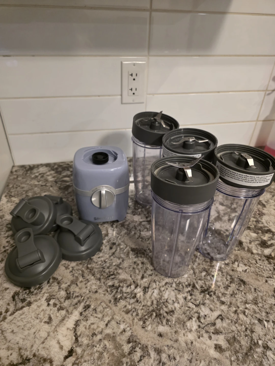 Starfrit Personal Blender with Cups & Lids