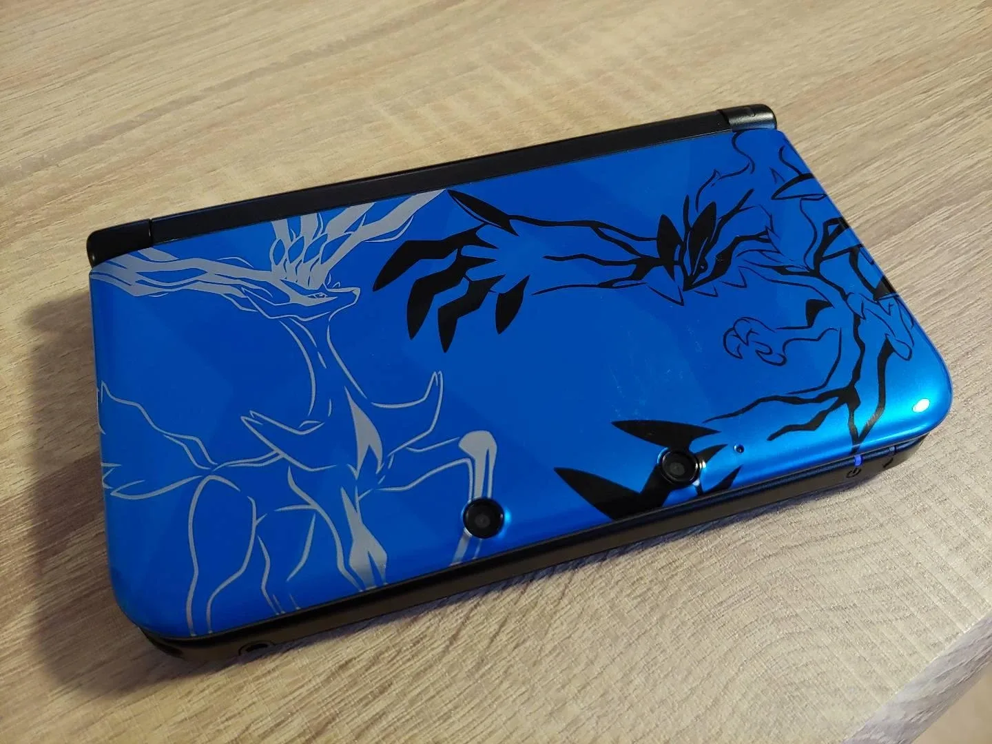 Nintendo 3DS XL Pokemon X/Y Edition Blue