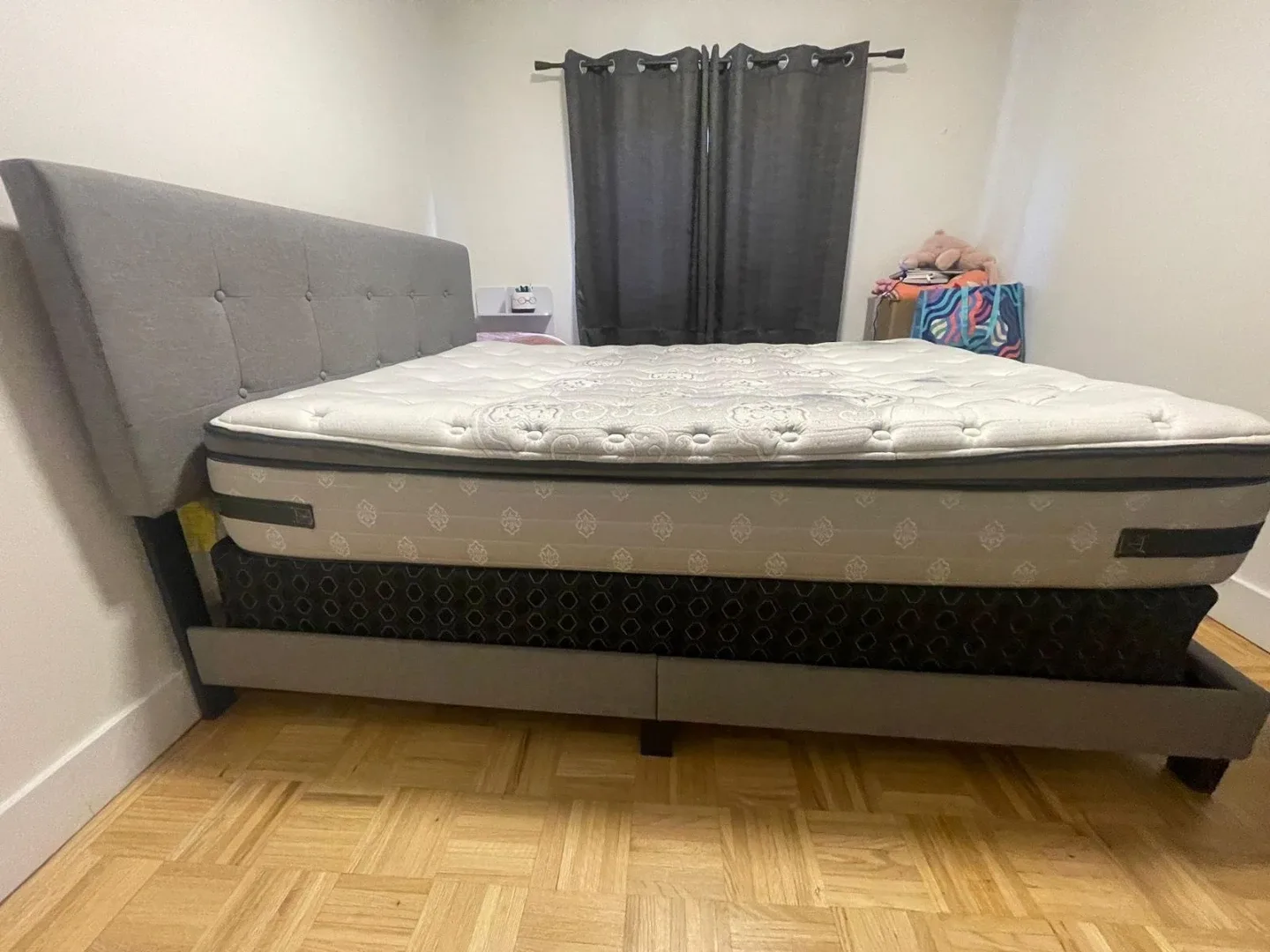 Queen Size Mattress, bed frame and box spring