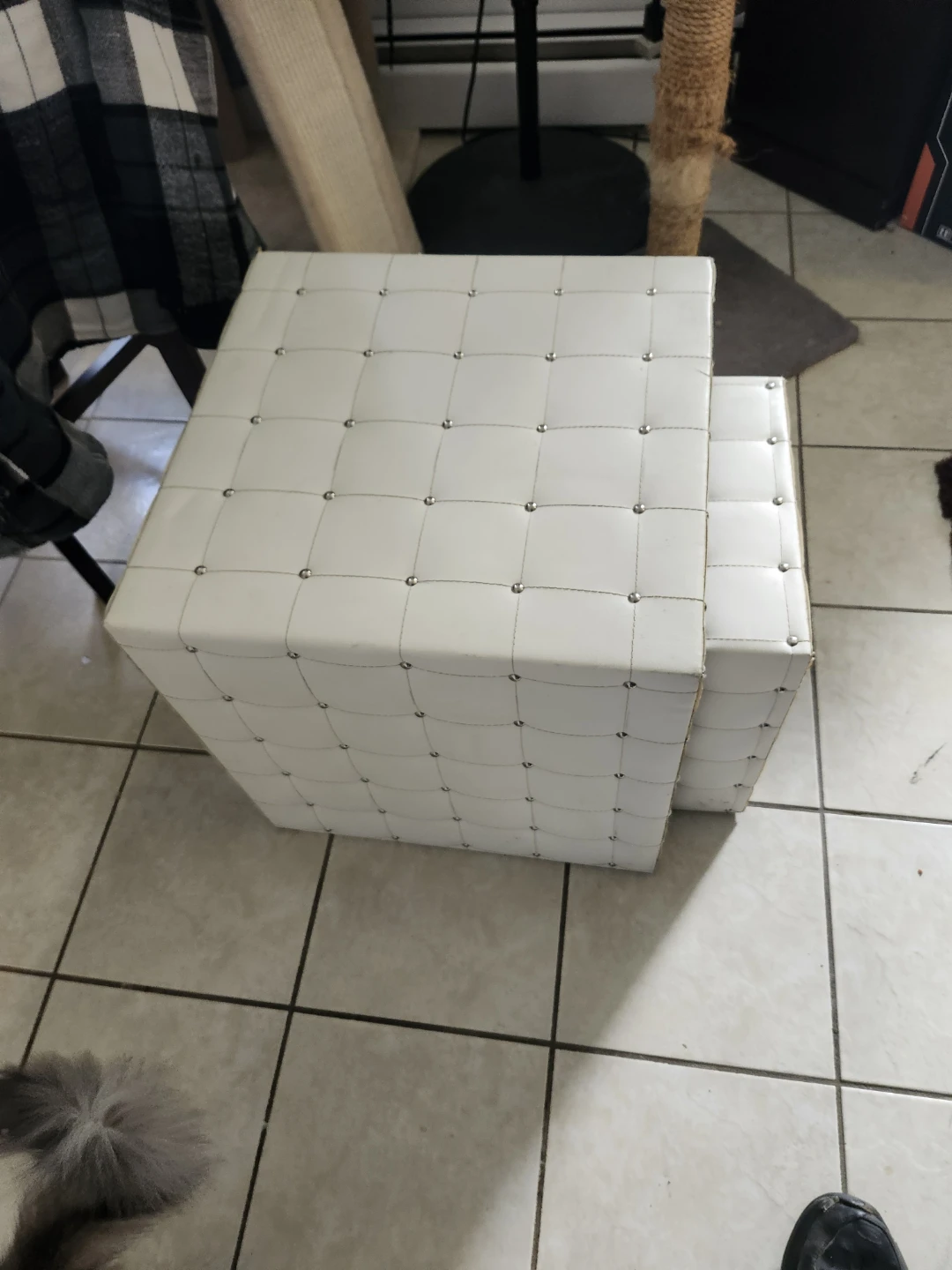 White Nesting Tables - Set of Two - photo 4