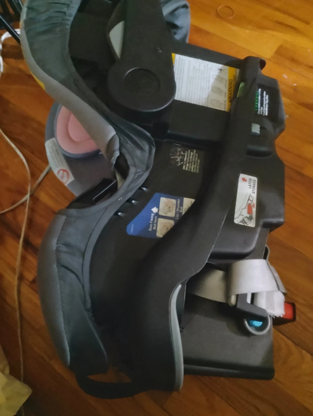 Baby Trend Infant Car Seat - Gray & Pink - photo 3