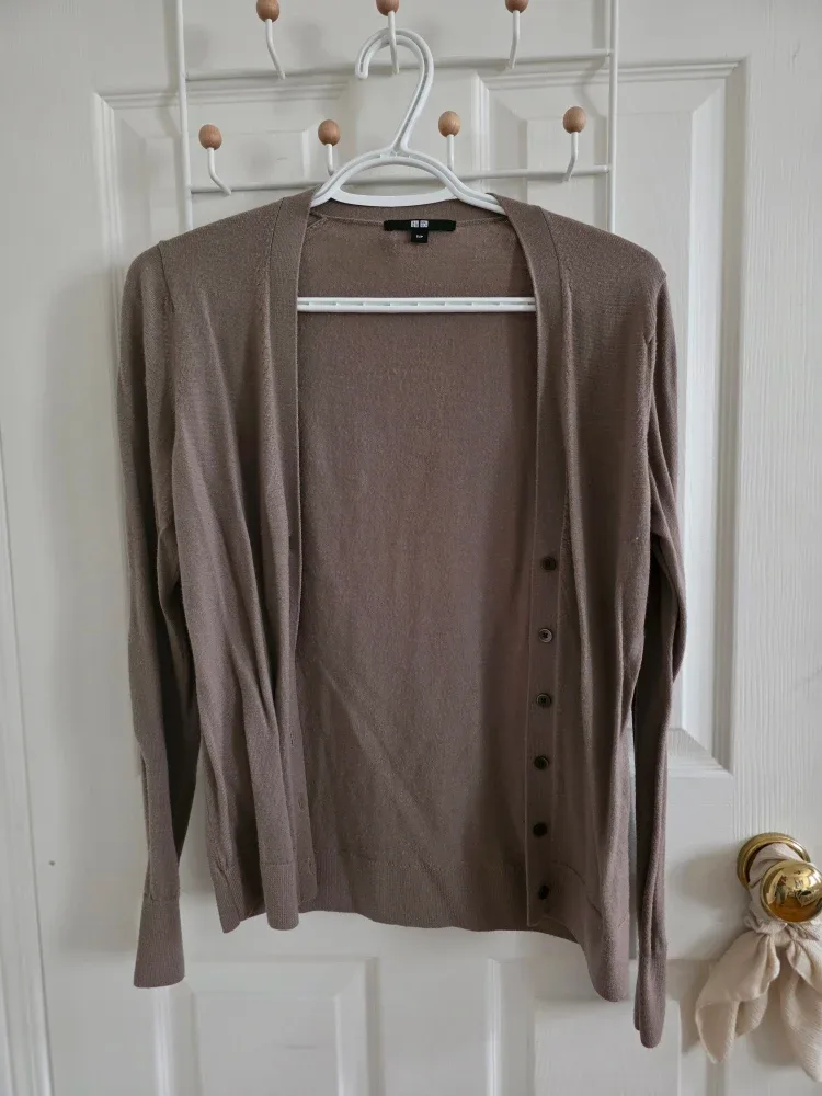 Uniqlo Cardigan - Size S
