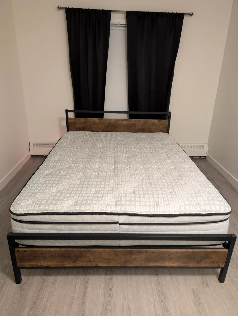 Queen Size Mattress - Gently Used